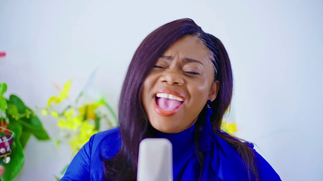 Sisi Cecile Ngoie - Je m'attends à toi (Clip officiel)