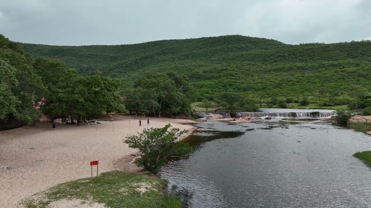 DRONE DJI FLIP SOBREVOANDO O RIO DA BARRA BA