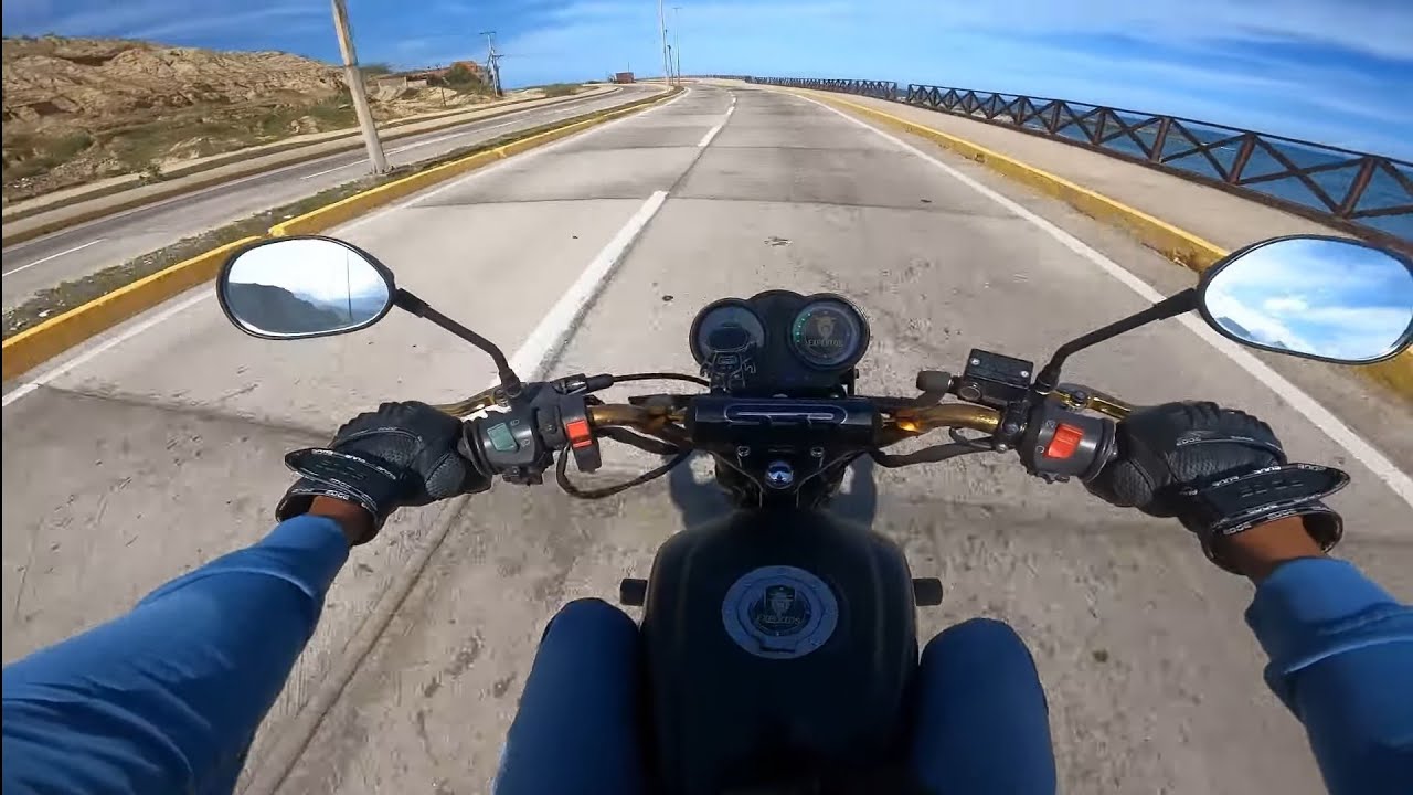 Pa la Guaira en Moto
