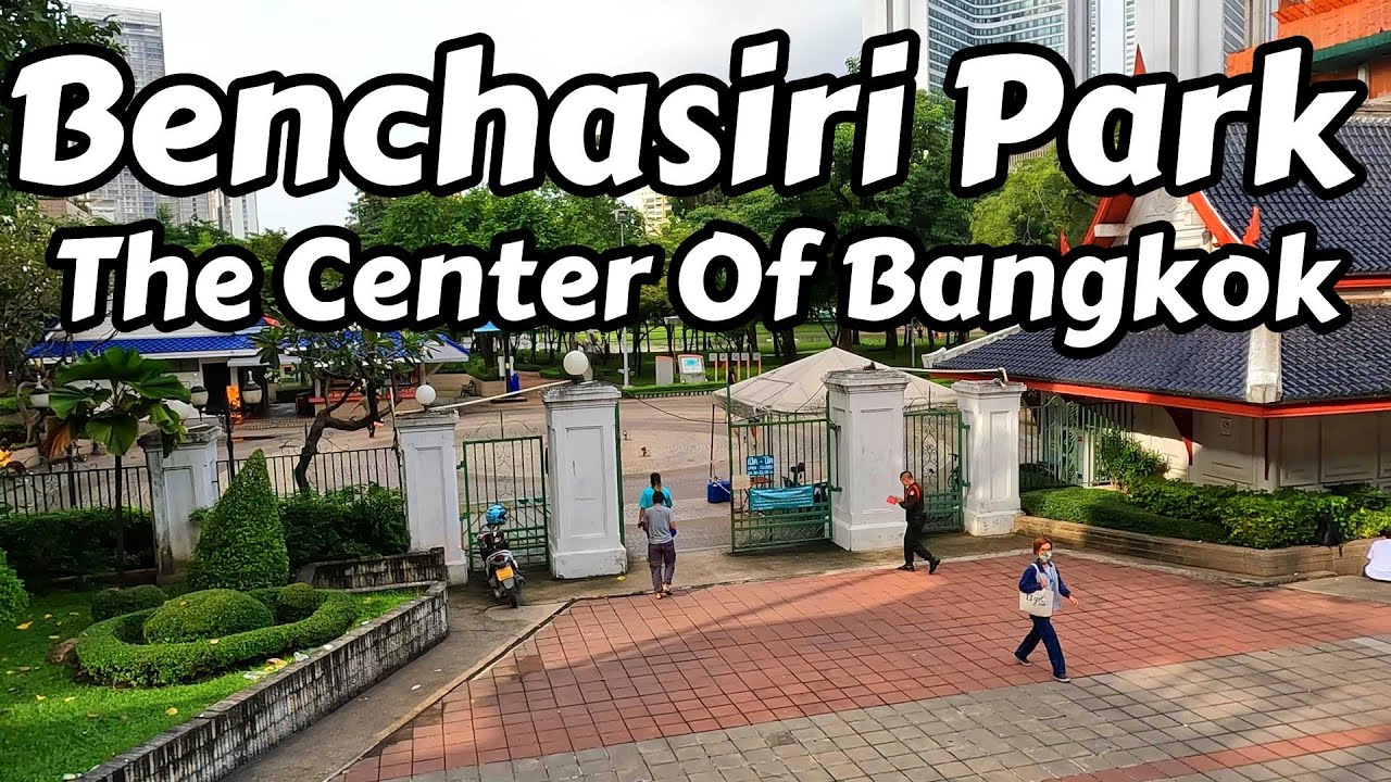 Benchasiri Park, Bangkok, Thailand