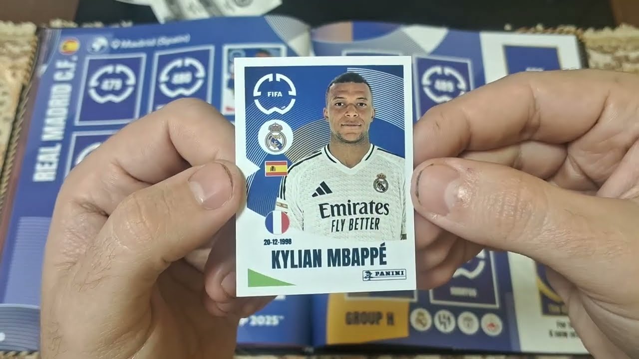 COLANDO FIGURINHAS ÁLBUM MUNDIAL DE CLUBES FIFA 2025 CAPA DURA - PARTE 5 - 50% COMPLETO
