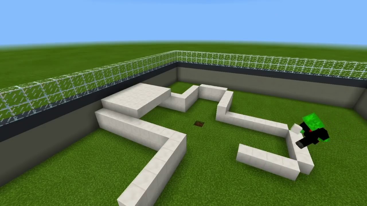 How To Live Inside a SHARK Farm in Minecraft PE   MCPE Journalist
