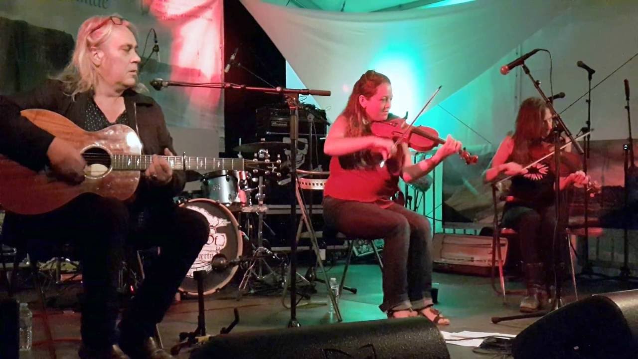 Lucy's Fling/S'iomadh Rud A Chunnaic Mi/Some Say The Devil Is Dead