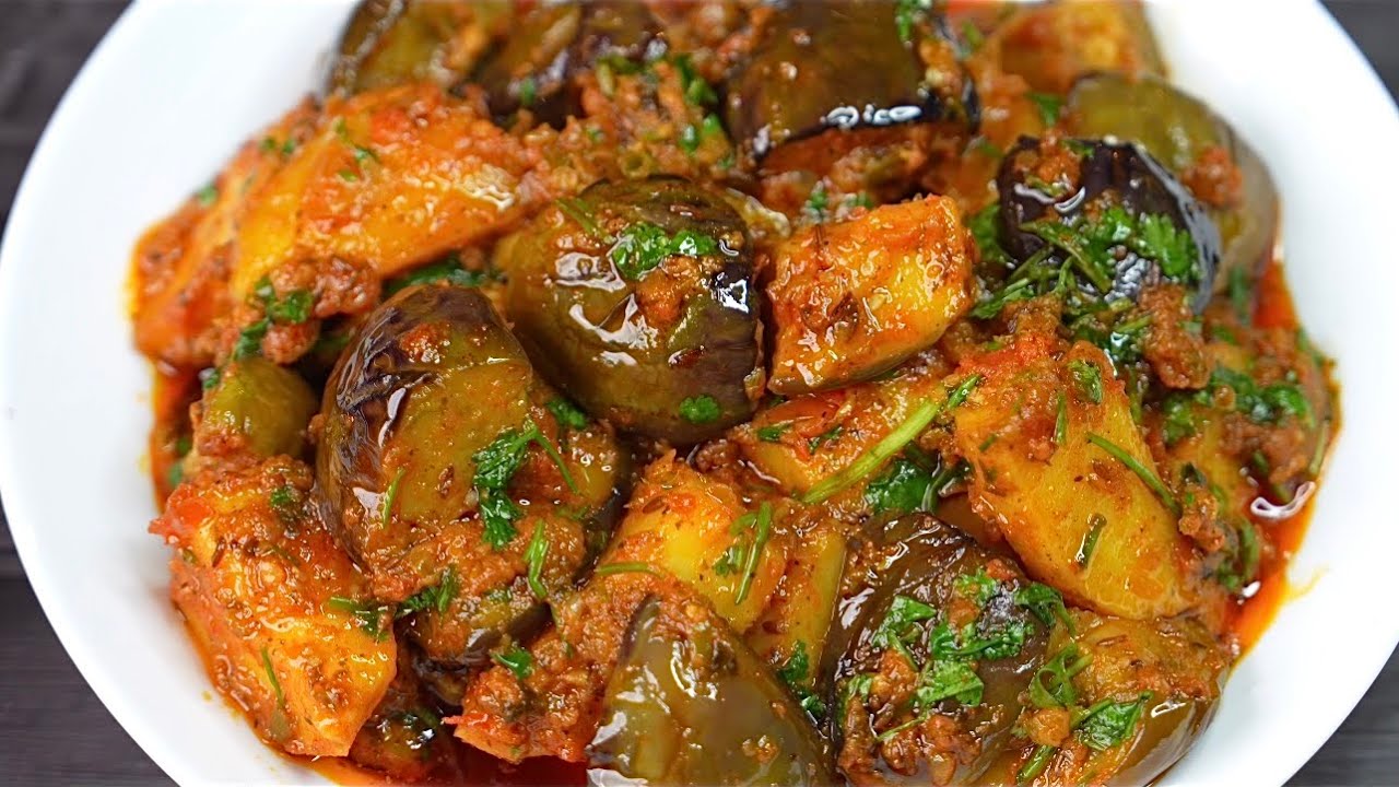 आलू बैंगन की चटपटी मसालेदार सब्ज़ी | Aloo Baingan Masala | Baingan Aloo Ki Sukhi Sabji