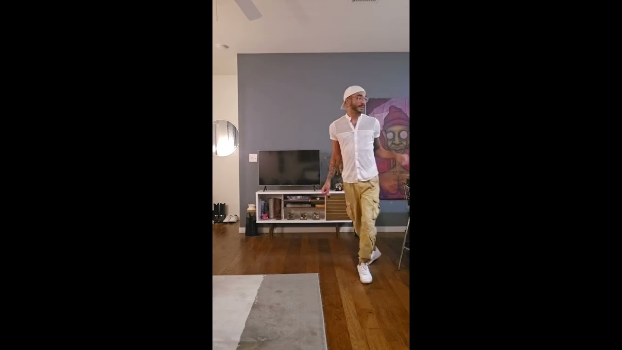 Kiss Kiss Line Dance Demo