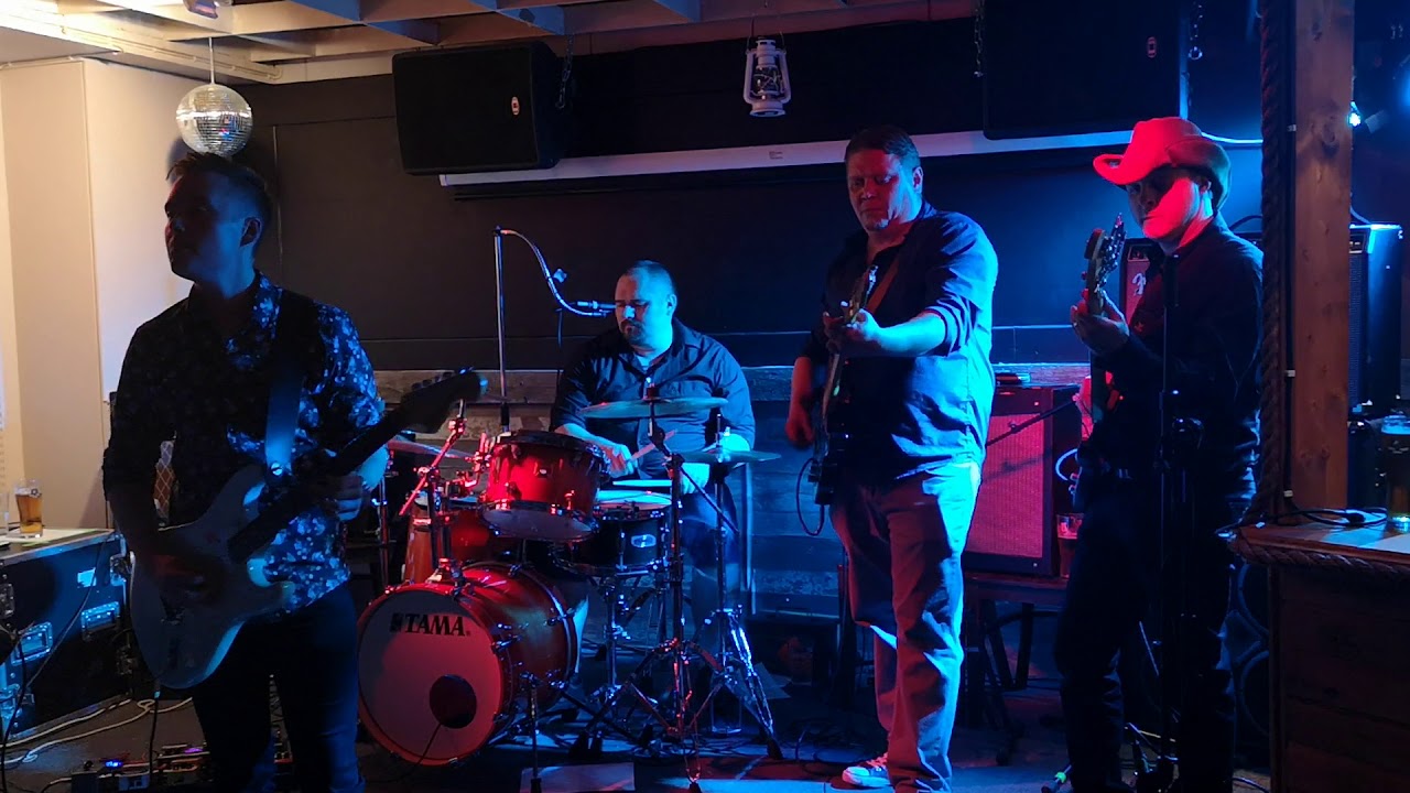 The Bad Gringos - Yksi Ainoa Ikkuna (Live@Saanteen Seilori, 31.8.2019)