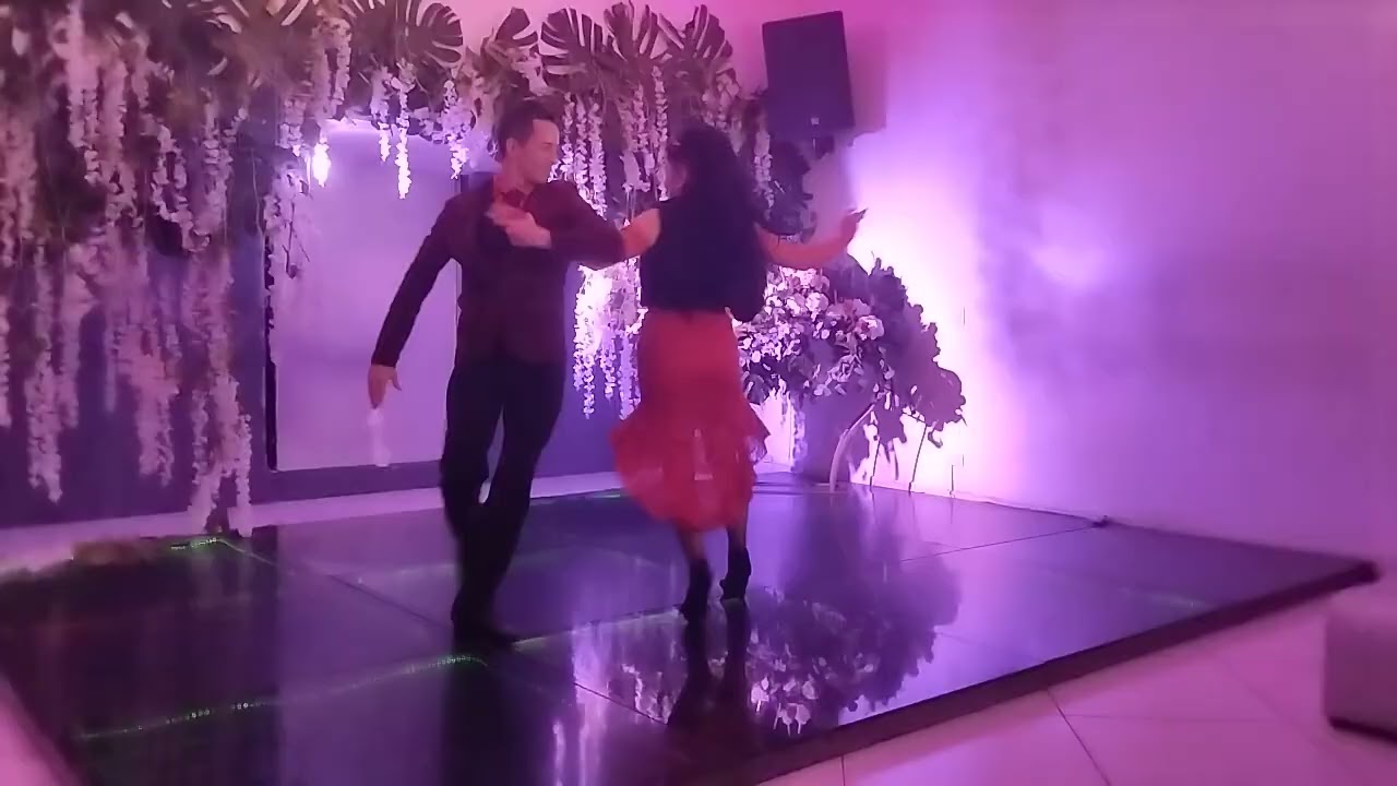 Bailando Fox Trot con Sebastián Torres en Bello Antioquia Colombia Contrataciones 3192044501