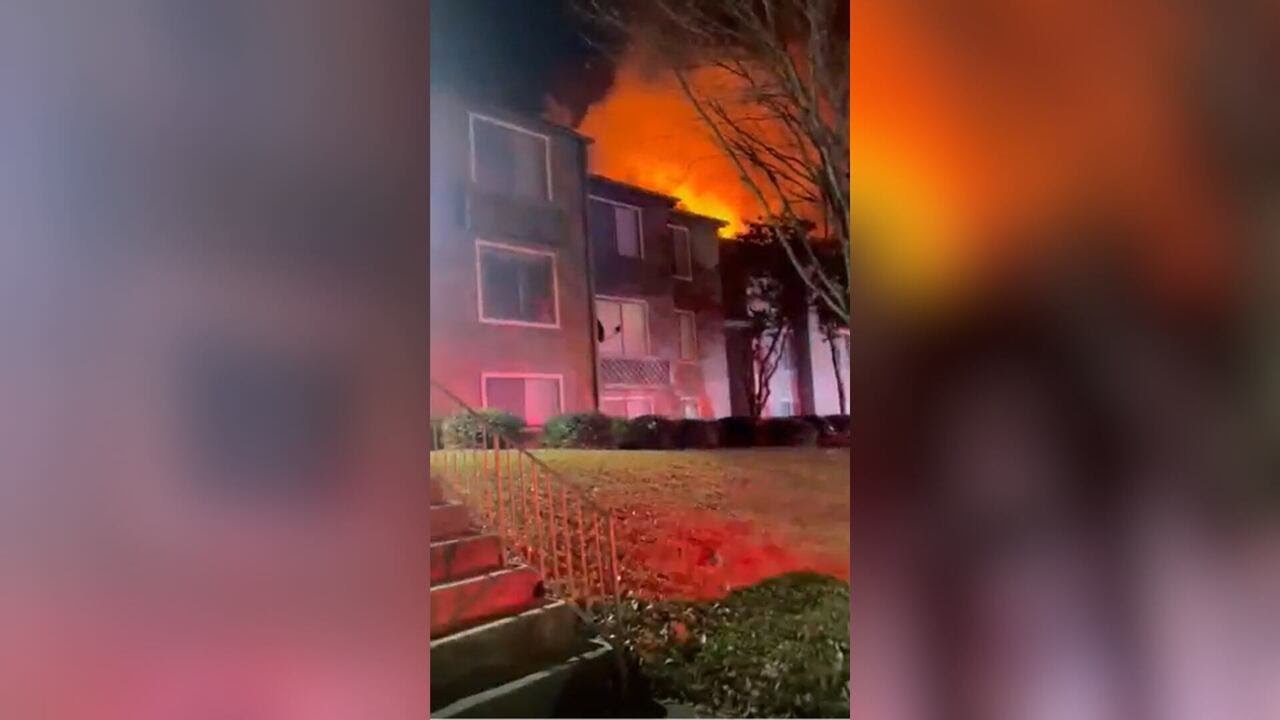 Blaze at apartment complex displaces 30 in Gwinnett County, fire officials say
