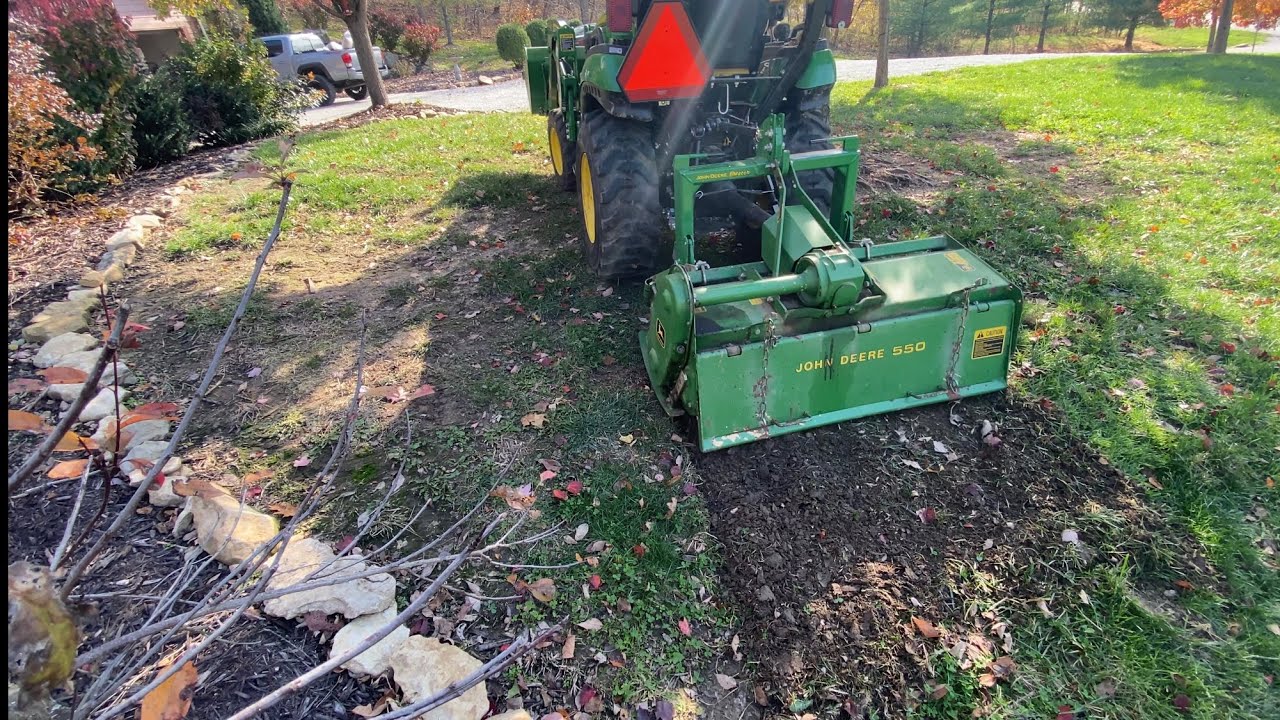 I Till My Yard Up w/ John Deere 2025r and JD 550 Tiller