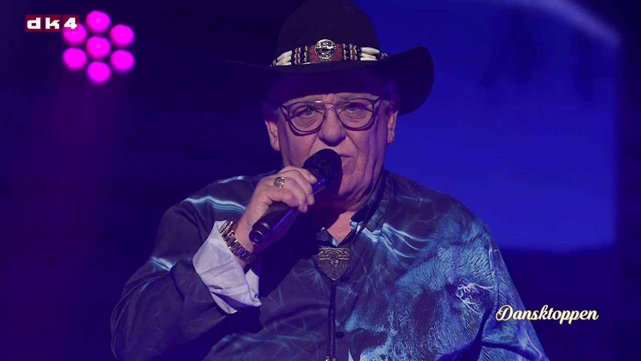 Søren Engebæk - Jeg sidder med et foto