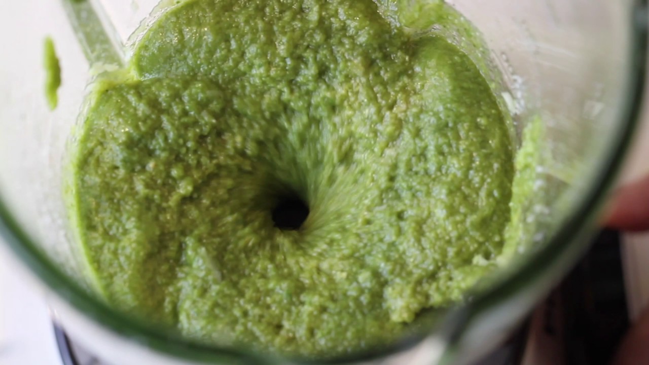 Como fazer um Pesto de Manjericão incrível! - Andrea Kaufmann