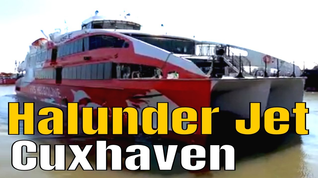 Der Frs Katamaran Halunder Jet legt ab nach Helgoland