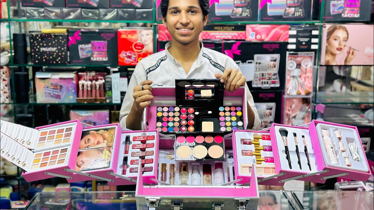 Big Makeup Kit Unboxing Review | New Makeup Kit Collection || Best Professional Makeup Vanity Box