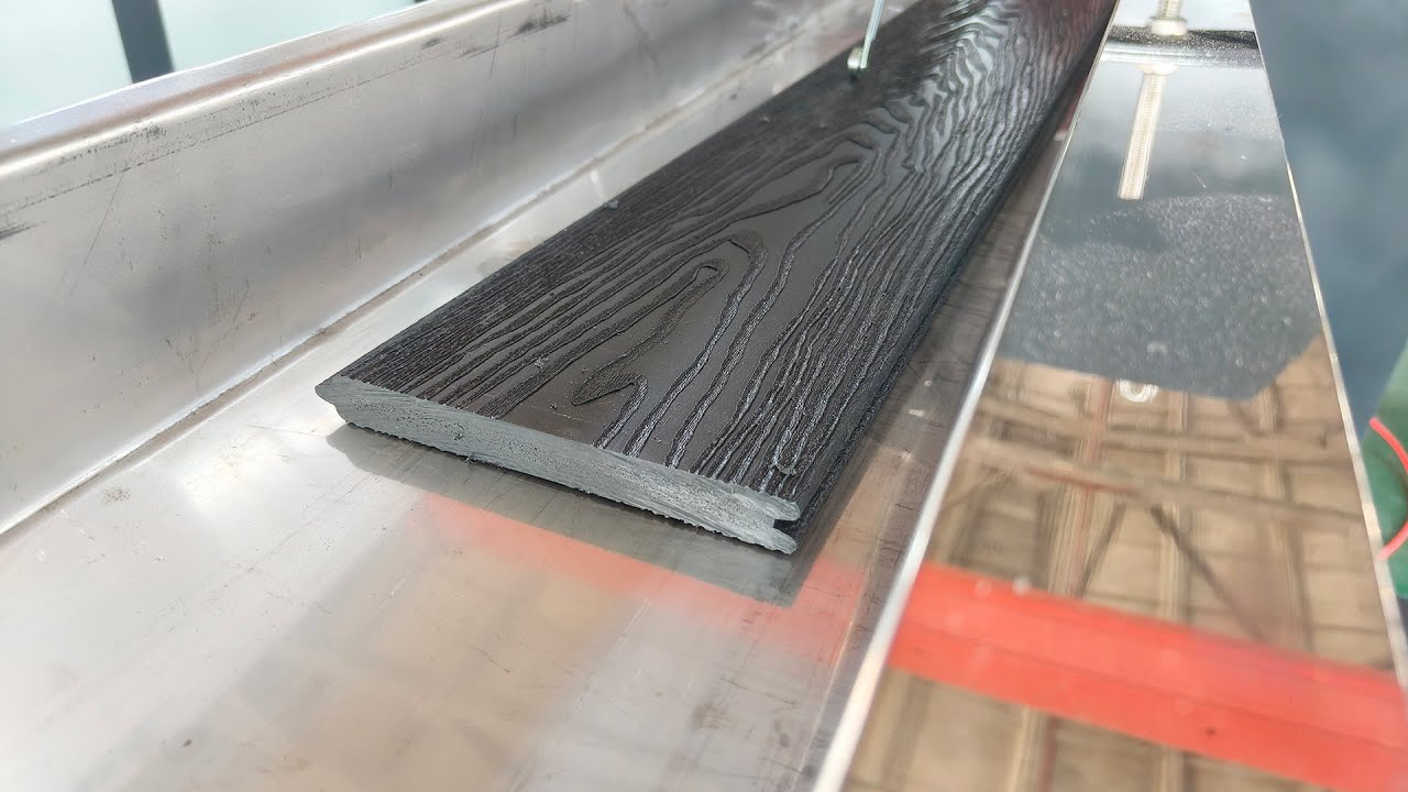 Plastic Lumber Making Machine | 100% Recycled Plastic for Outdoor Fencing & Furniture