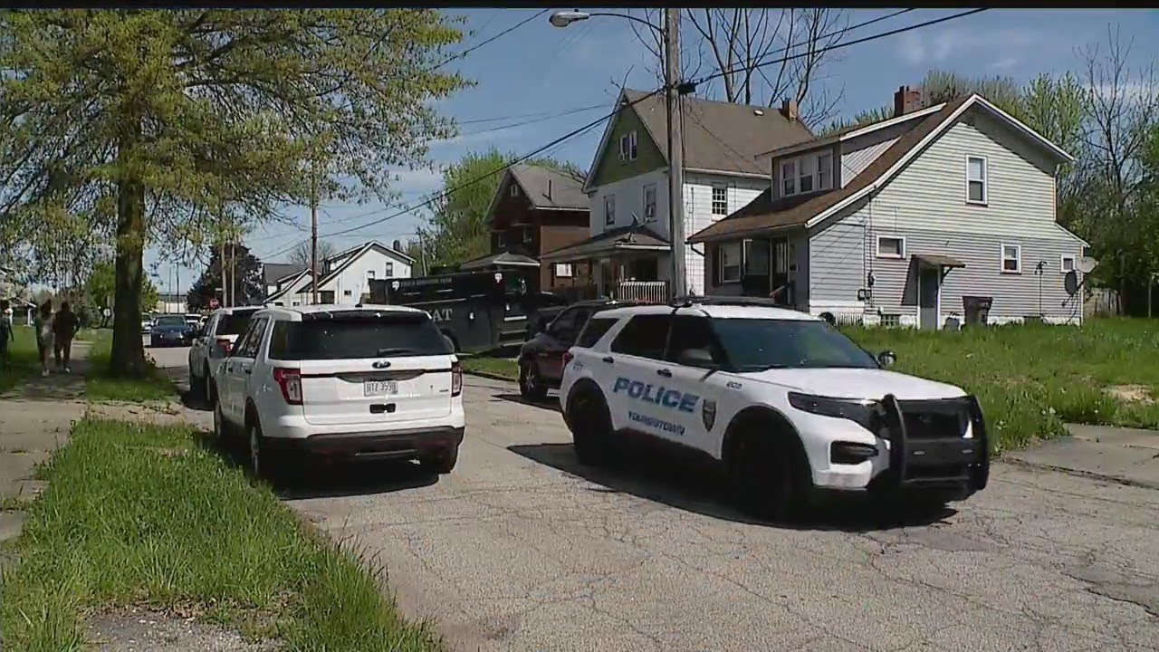 Youngstown police search homes during shooting investigation