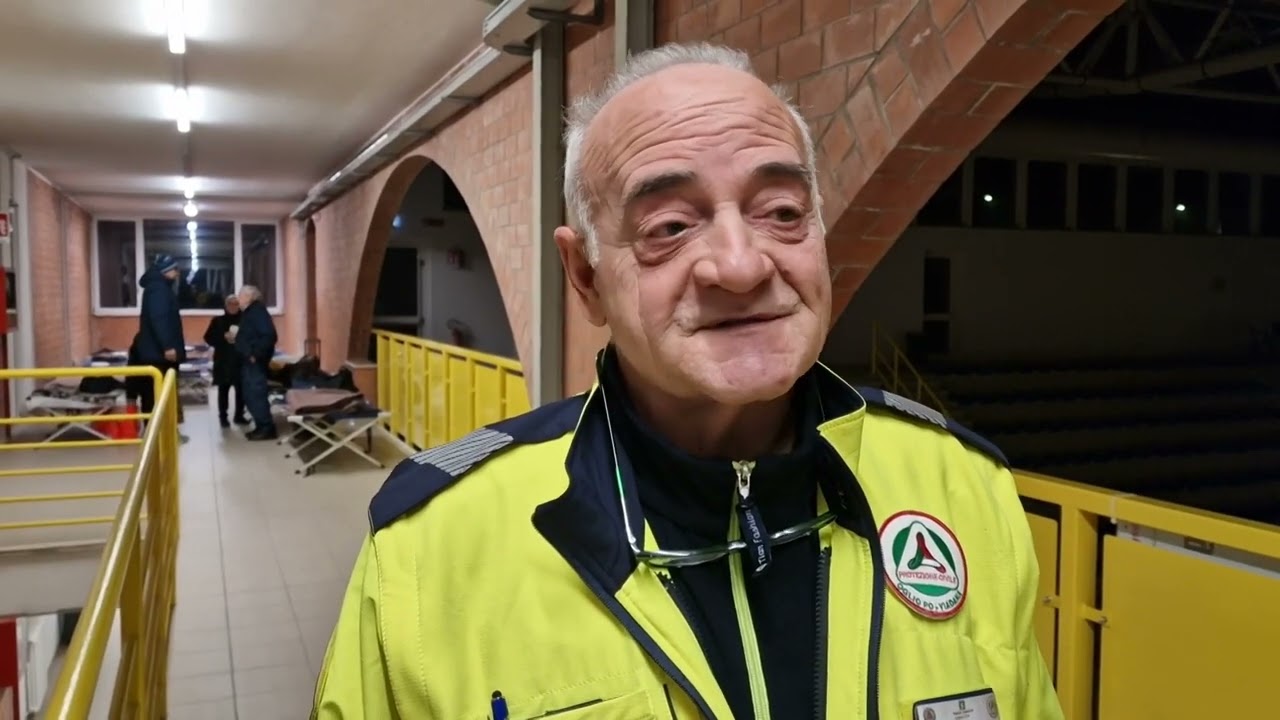 Allarme bomba a Viadana, 25 persone ospitate al PalaFarina, 19 dicembre 2024