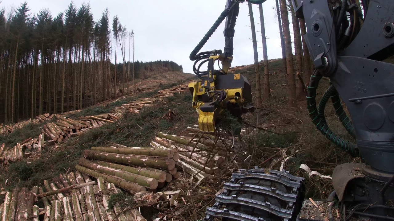 John Deere 1270G working in scotland