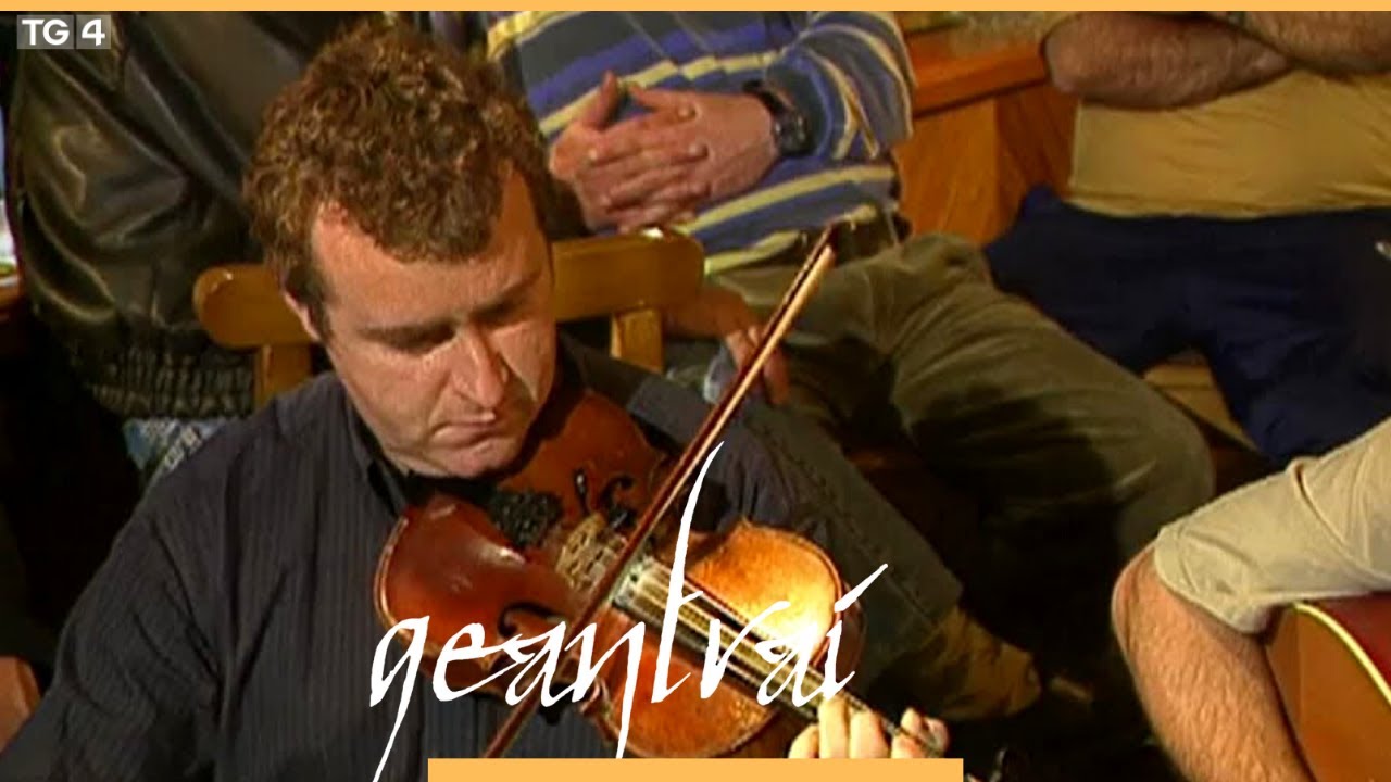 John Carty & Francis Gaffney | Tigh Widow Pat, Cnoc an Chrochaire | Geantraí TG4 | 2000