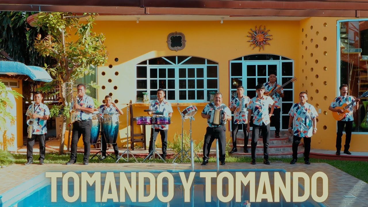 Tomando Y Tomando - Sergio Sabino Y Sus Teclas Show (Video Oficial 2024)
