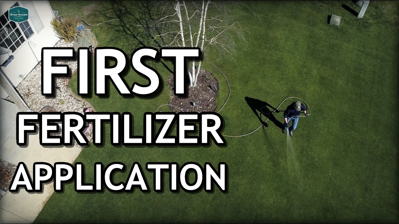 FIRST Spring FERTILIZER Application // Simple Lawn Solutions Lawn Essentials Box