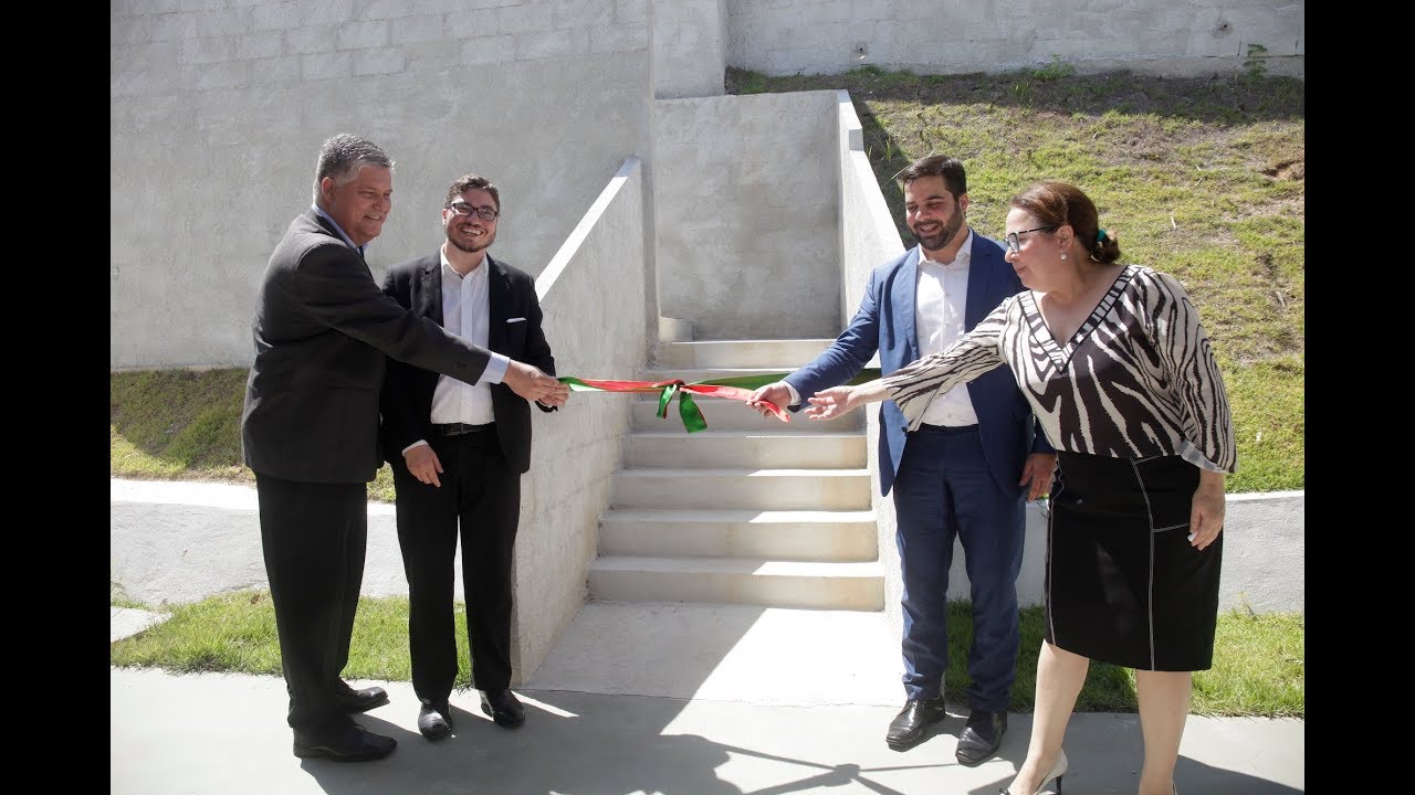 Cerimônia marca entrega definitiva da nova sede do campus Niterói