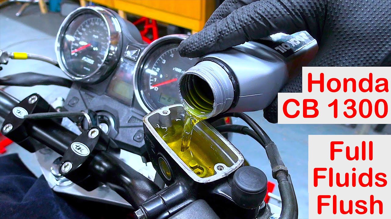 Honda CB 1300 :- Full Brake and Clutch Fluid Change !
