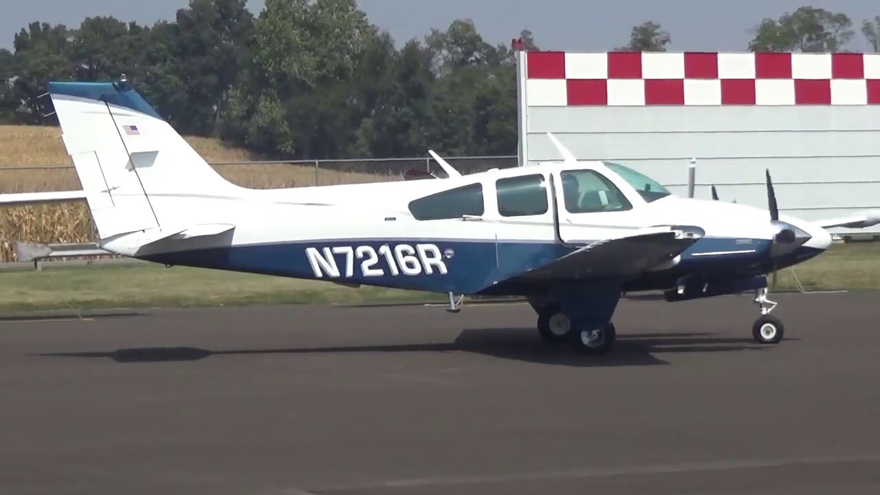 Beechcraft Baron B55 N7216R Startup and takeoff from York Airport