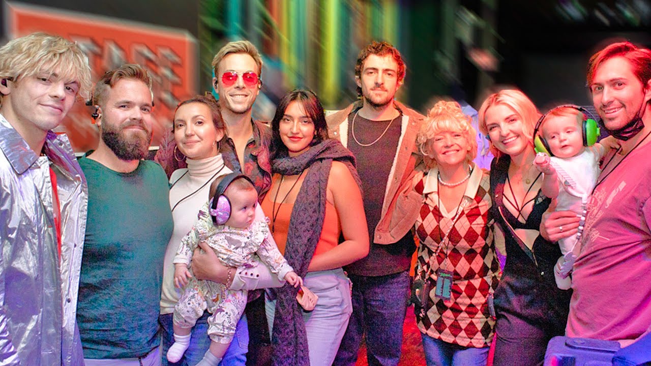 LYNCH FAMILY THANKSGIVING on TOUR!