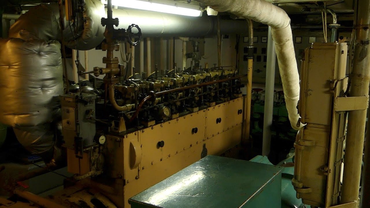 Loflied op de langzaamloper (30) - 2 x Industrie 6D41 op de Moby King