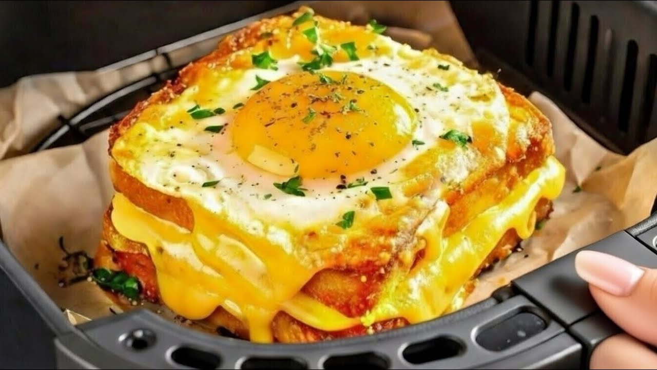 Perfect Breakfast! Better Than Pizza! Easy Air Fryer Egg Tomato Toast!! Sandwich!!