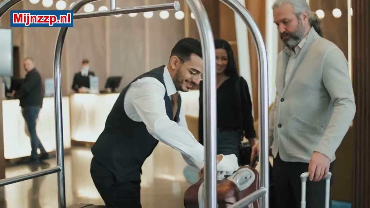 What does a hotel concierge do?