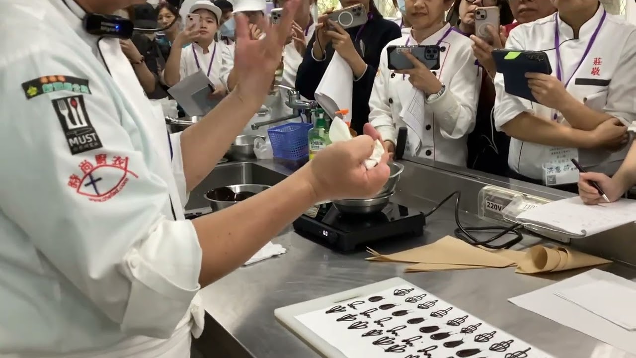 巧克力裝飾製作-黃O達教授