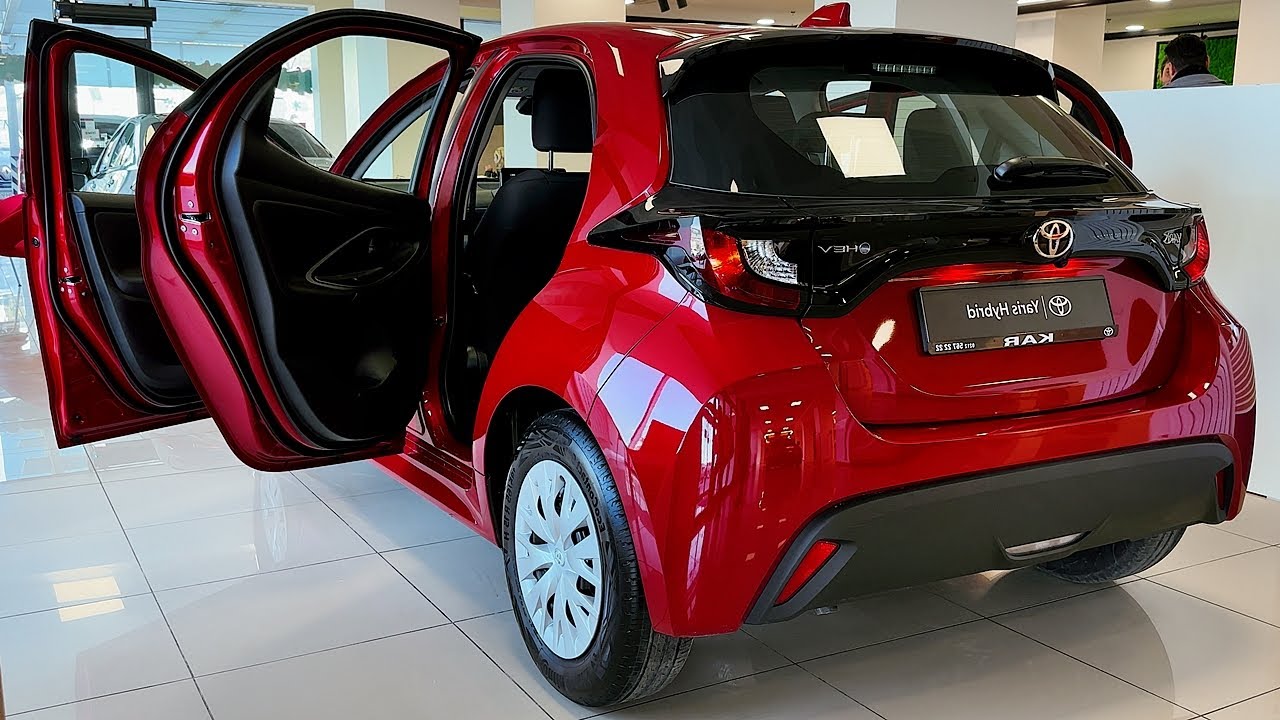 2025 Toyota Yaris — Детали экстерьера и интерьера