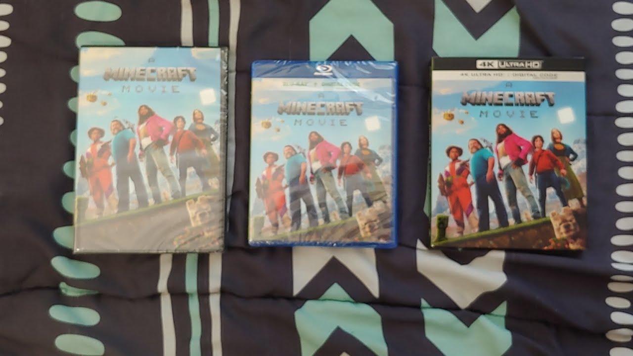 Unboxing A MINECRAFT MOVIE