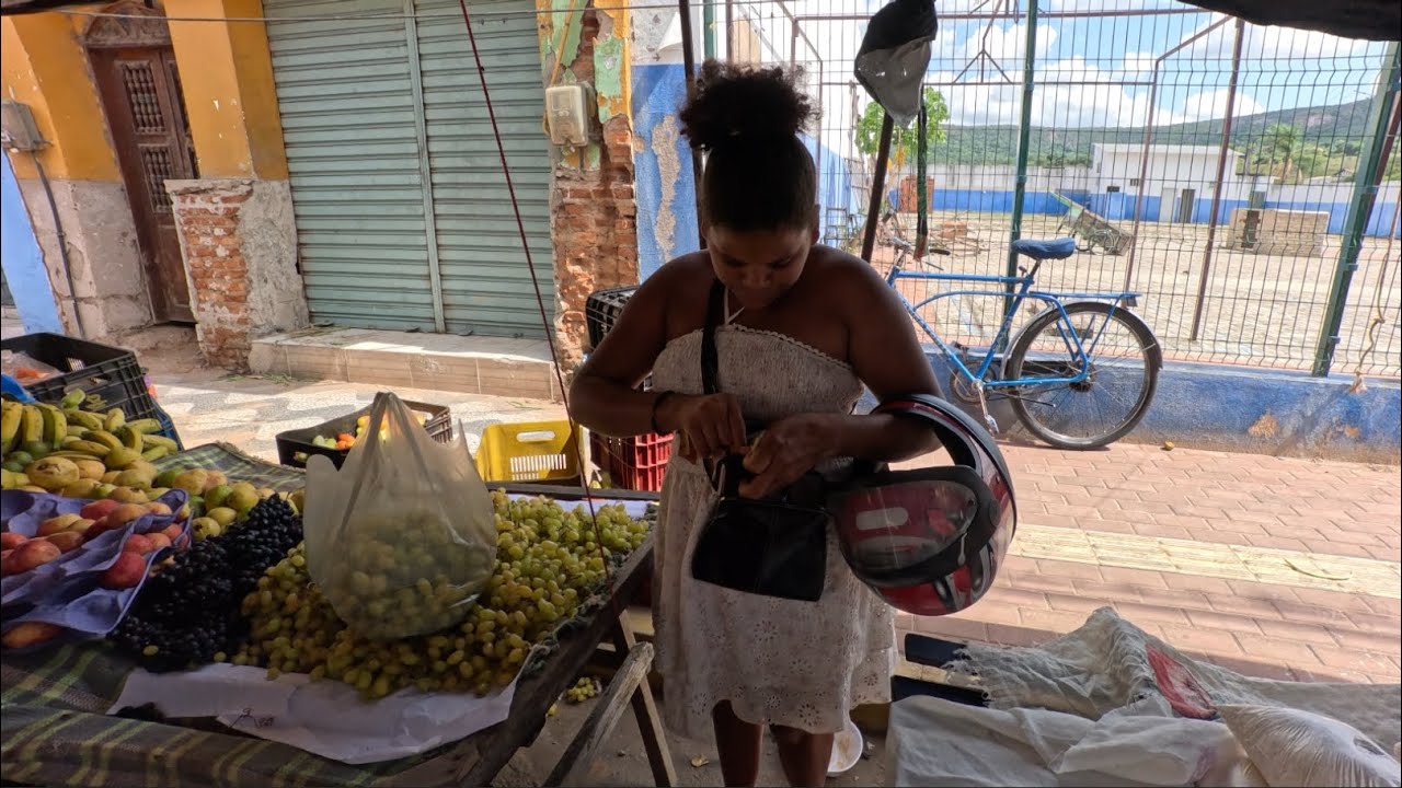 ALMOÇO, FEIRA, COMPRAS E ARRUMANDO AS ROUPAS