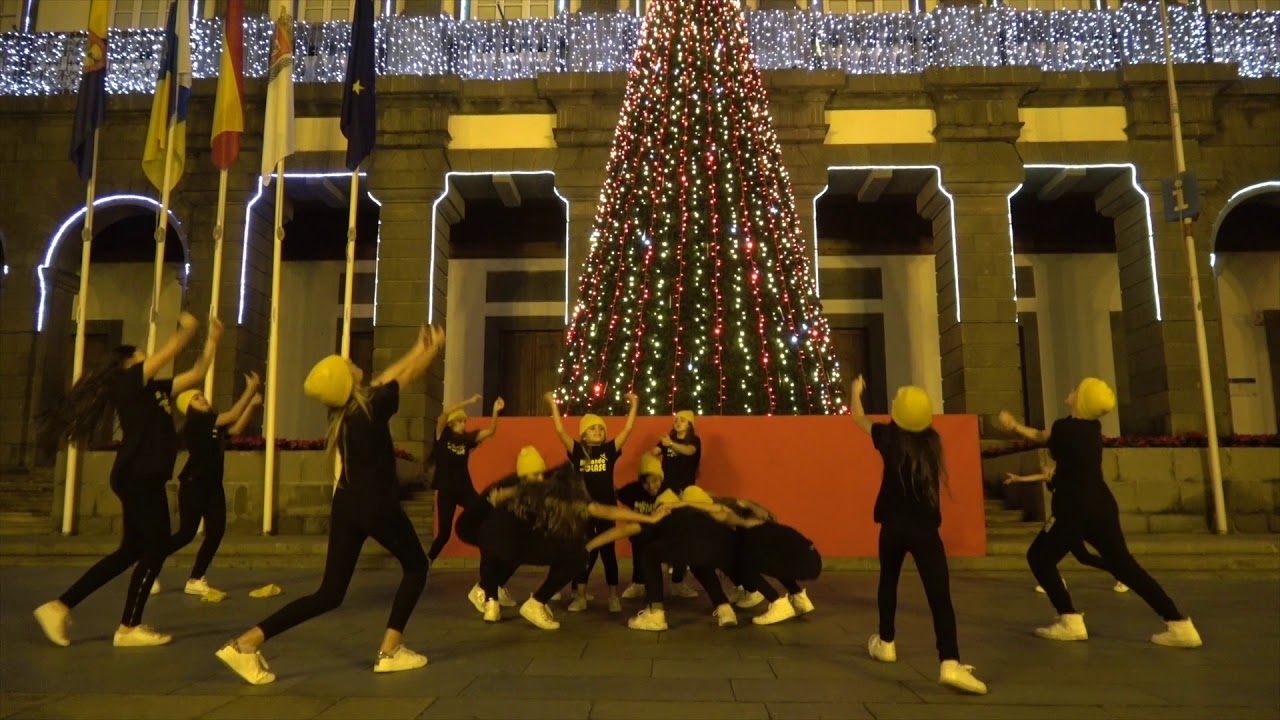 BAILANDO CON CLASE 