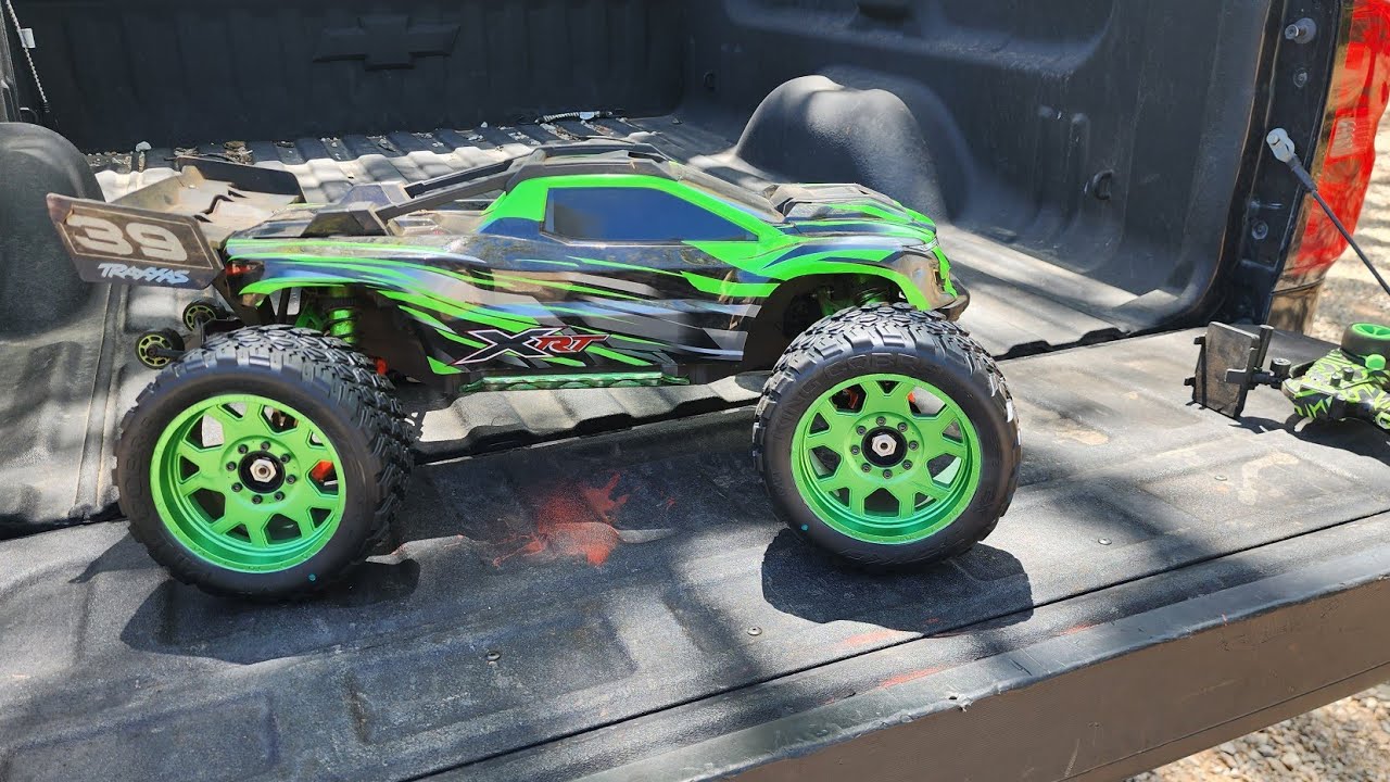 XRT - M2C BEEFCAKE CHASSIS BRACE TEST - CASTLE SET UP 