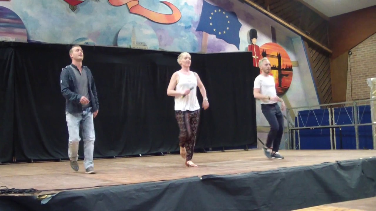 Dame Mas / Line Dance