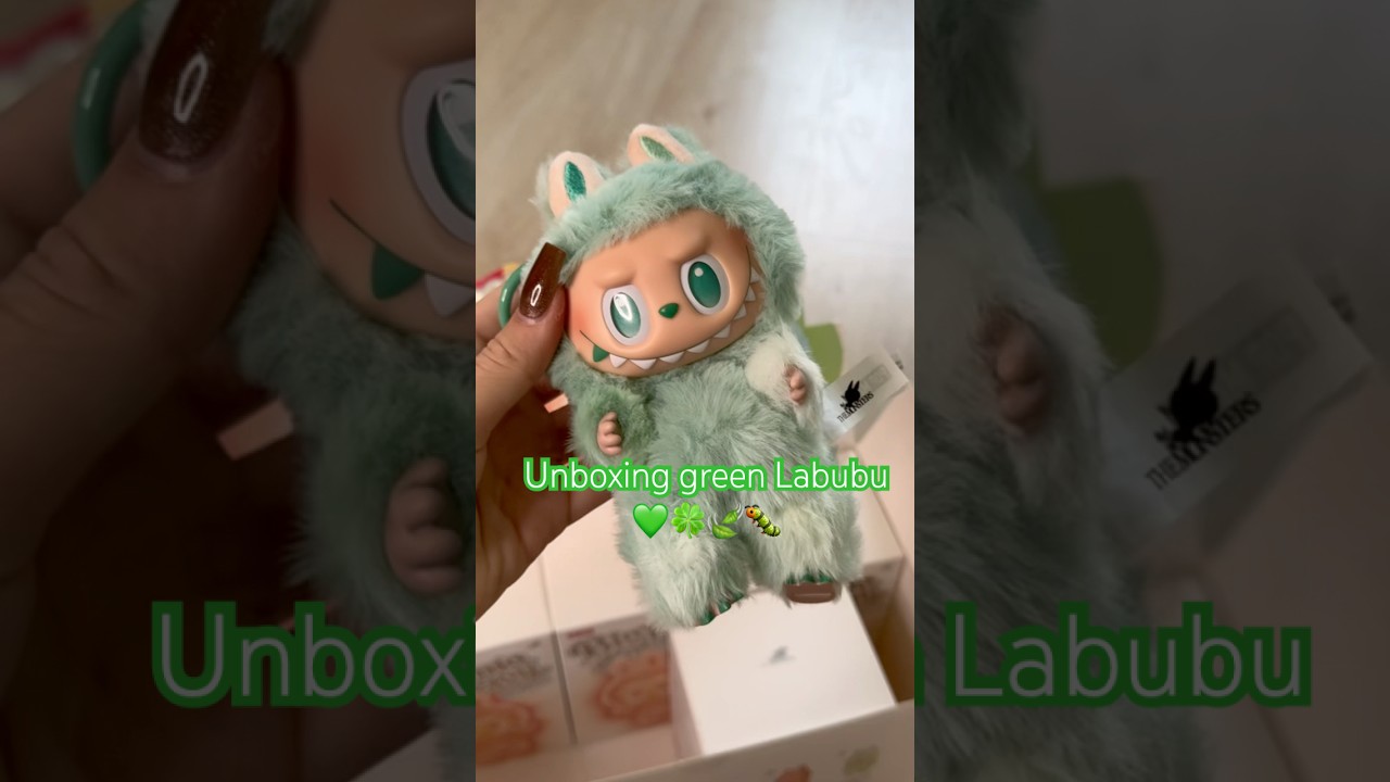 Unboxing green LABUBU *asmr*🍀🐛🍃💚#labubu #unboxing #asmr #green #shorts #cute