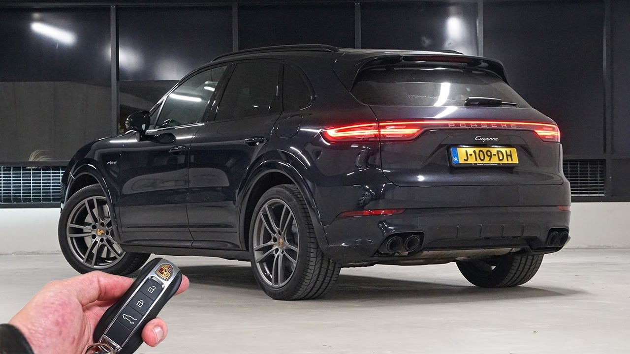 2020 Porsche Cayenne E-Hybrid - Sound & Visual Review