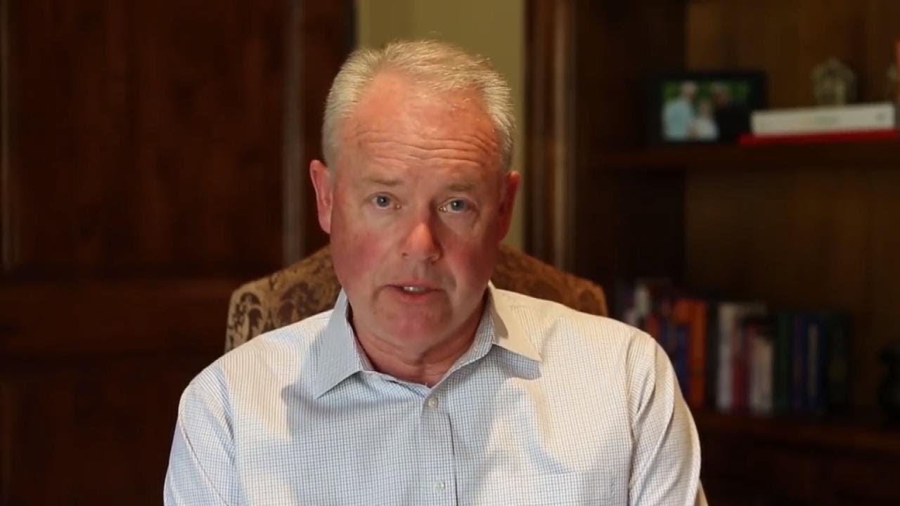 Starbucks CEO Launches Apology Tour After Two Men Were Arrested in Store