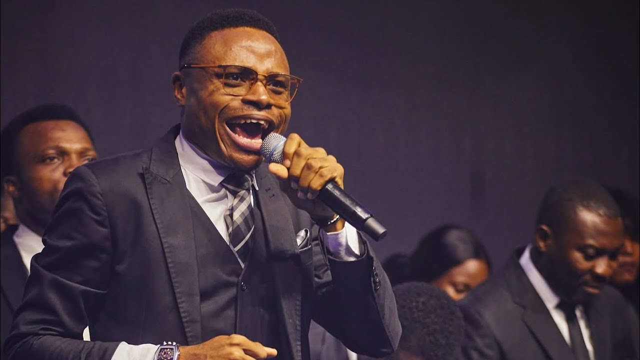 MOST TRENDING AMAPIANO PRAISE MEDLEY// POWERFULLY LED/BY EMMA SINGZ// @hlchurchng