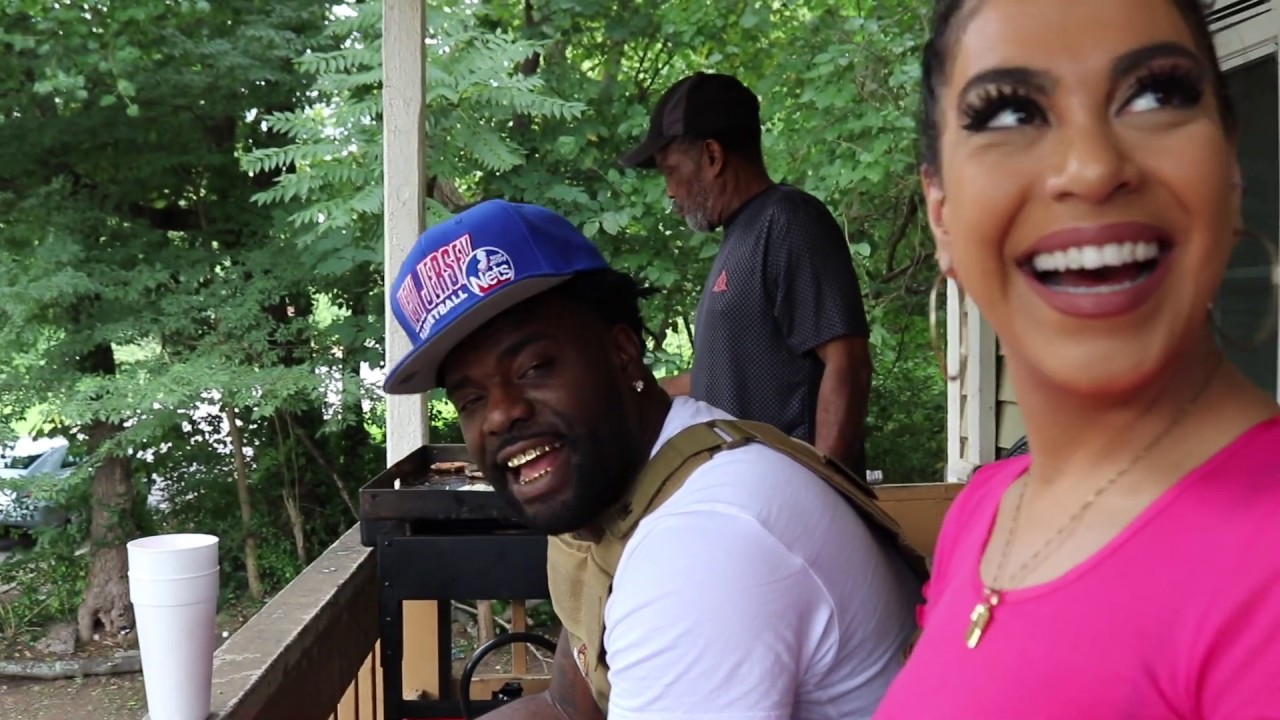 VL DECK showed me around SECTION 8, ZONE 3 and showed me that Southern 'TRAP-Itality' (800block ATL)