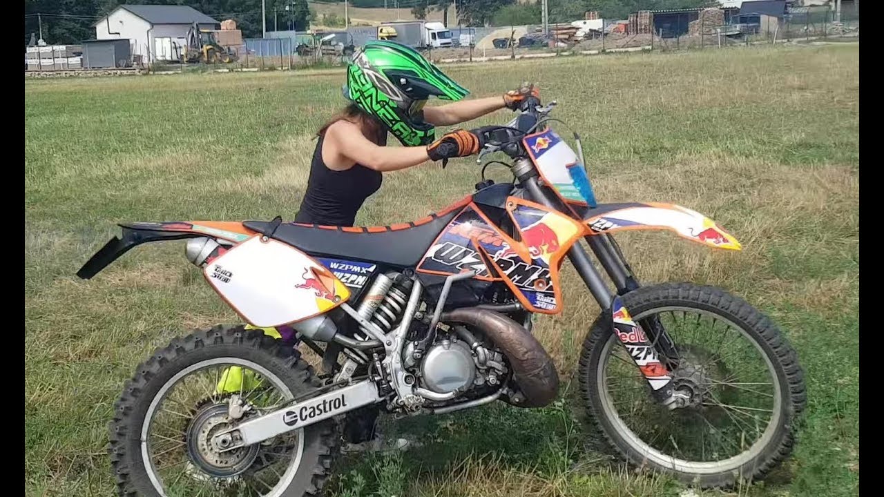 Girl on KTM EXC 380 - TWO STROKE
