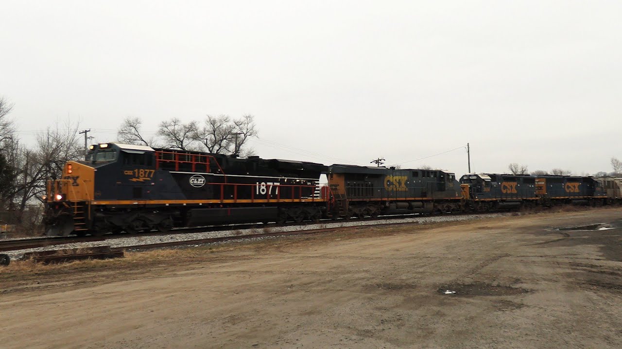 12/28 C&EI Heritage Unit leads CSX M416 west at Hyattsville MD 