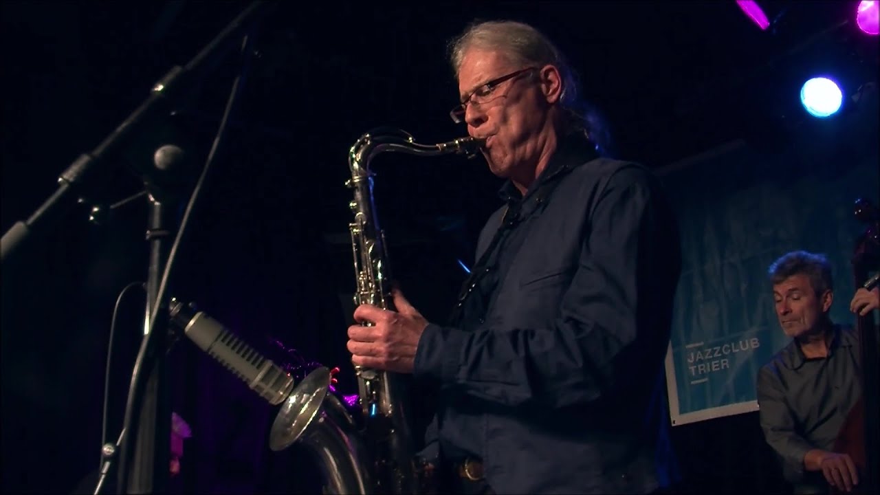 Startup (Chr. Heringer) Thomas Girard - Tenorsax Solo