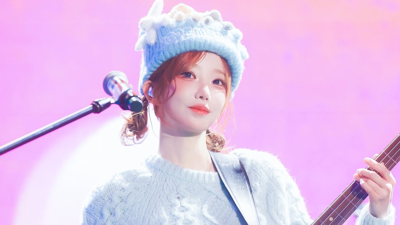 [8K] 260101 QWER '행복해져라' 마젠타 직캠 @2025서울콘 X WORLD K-POP FESTIVAL - COUNTDOWN