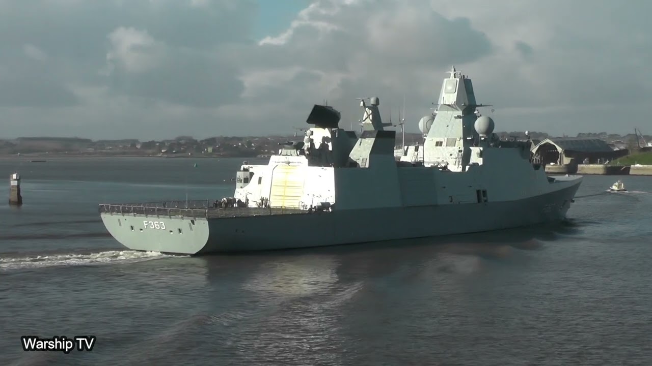 ROYAL DANISH NAVY FRIGATE HDMS NIELS JUEL F363 ENTERS DEVONPORT NAVAL BASE AT THE NARROWS 25-11-22