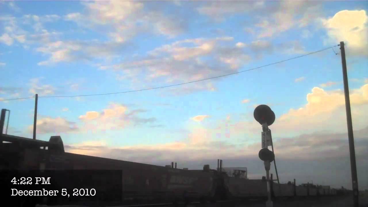 HD- A wet afternoon at Palmdale Metrolink: 12/5/10