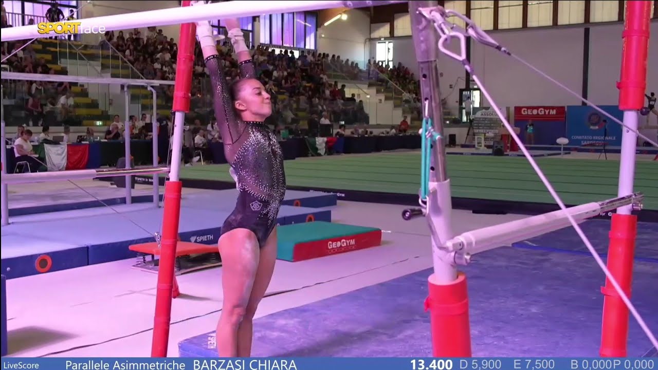 16-летняя Джулия Перотти набирает ОГРОМНЫЕ 14,600 на брусьях &mdash; Чемпионат Италии 2025, День 2